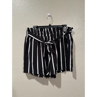 Photo of Sason Curve Black n White Stripped Paperbag Tie Front Shorts Sz 1X 
