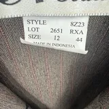 Listing Photo Thumb #4
