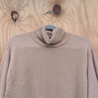 Photo of LL Bean 90s Vintage Lambs Wool Blend Turtleneck Men's Large
