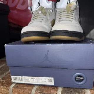 Photo of Size 7.5 - A Ma Maniére x Air Jordan 5 Retro Dawn W