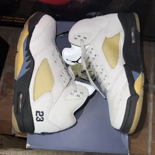 Photo of Size 7.5 - A Ma Maniére x Air Jordan 5 Retro Dawn W