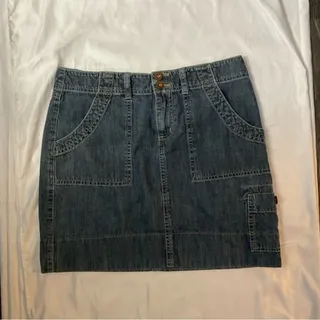 Photo of GH Bass & Co Denim Chambray Mini Skirt 8 Festival Preppy Classic Boho Western