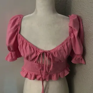 Photo of SHEIN Sweetheart Tie Front Ruffle Trim Crop Top S Barbiecore Bubblegum Festival